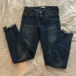 🖤ZARA🖤 DISTRESSED FRINGE SKINNY JEANS